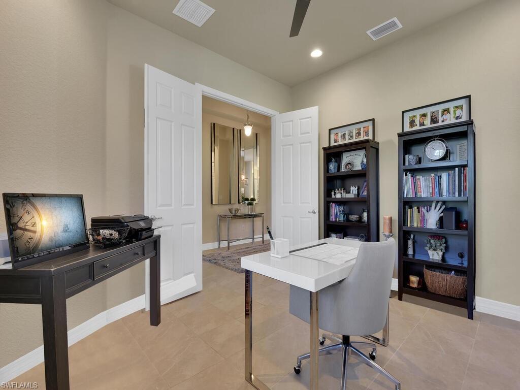 MARINA BAY - Residential