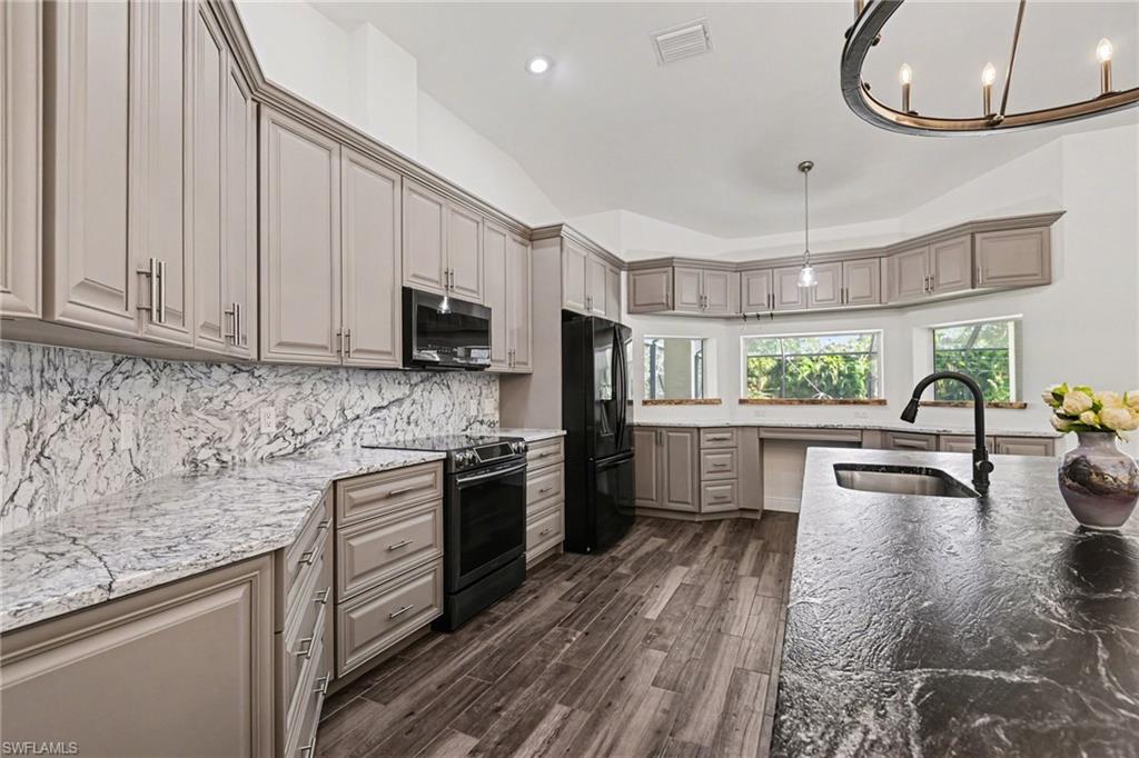 BRIARCLIFF - Residential