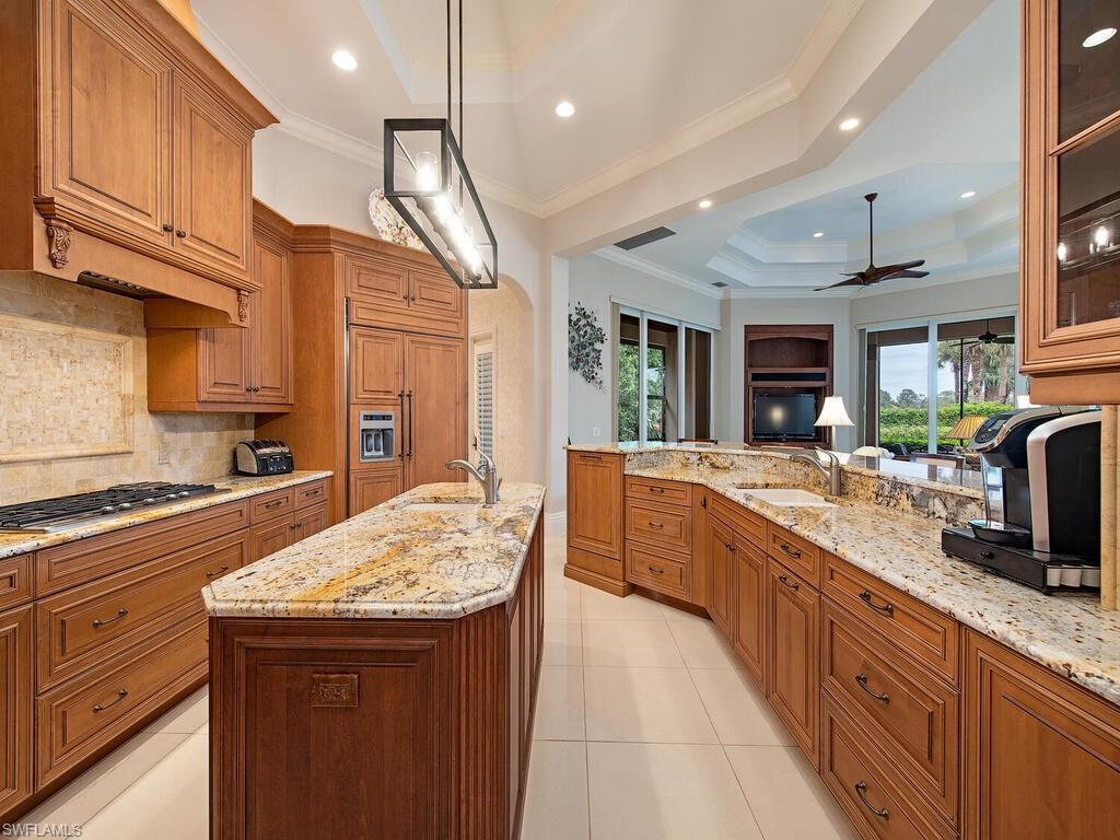 ESTATES AT GREY OAKS - Residential