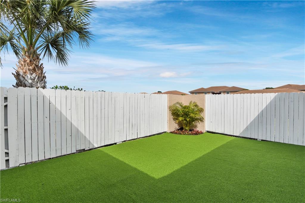 POLYNESIAN VILLAS - Residential