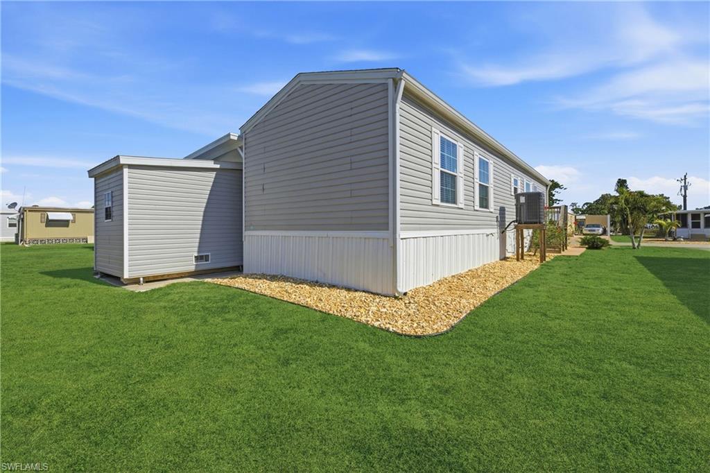 FOREST PARK MOBILE HOME - Residential