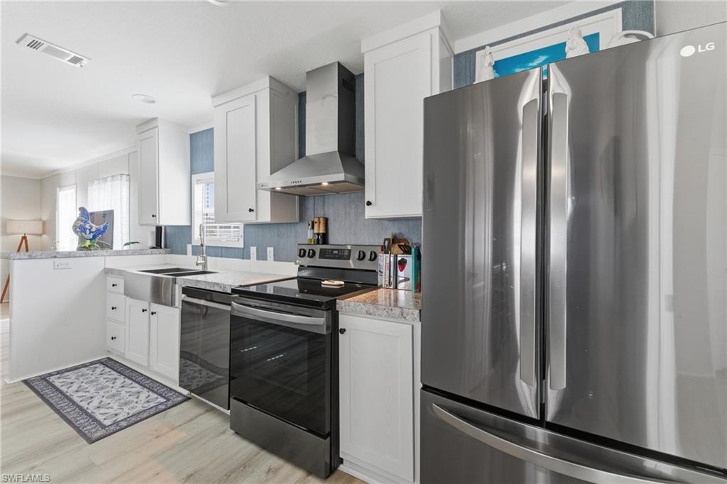 FOREST PARK MOBILE HOME - Residential