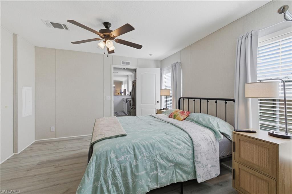 FOREST PARK MOBILE HOME - Residential