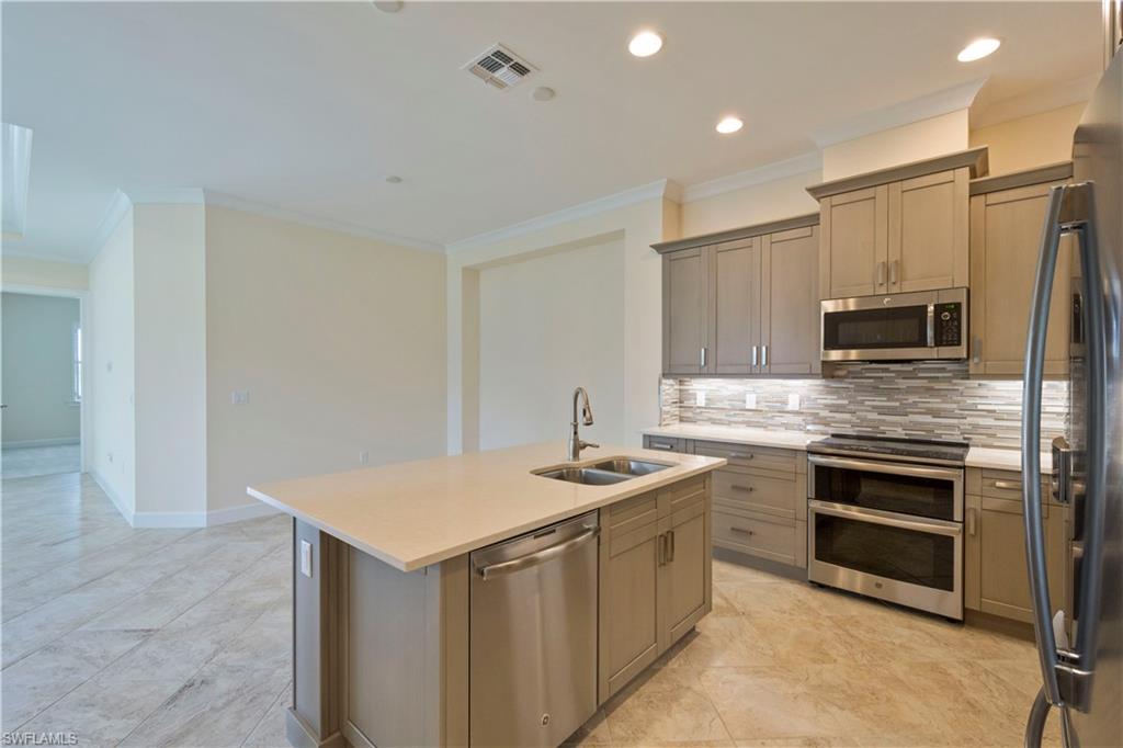 ISLES OF COLLIER PRESERVE - Residential