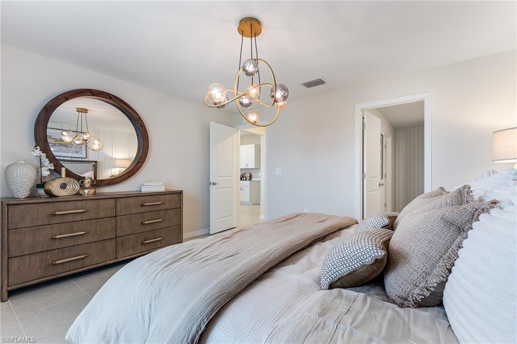 SAVANNA LAKES - Residential