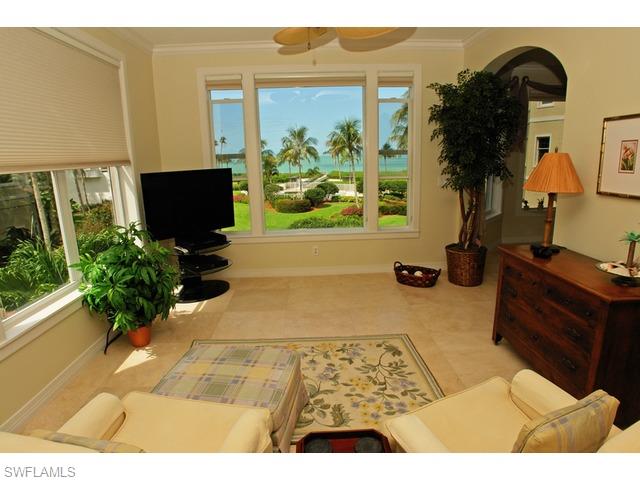 BAREFOOT BEACH - Residential