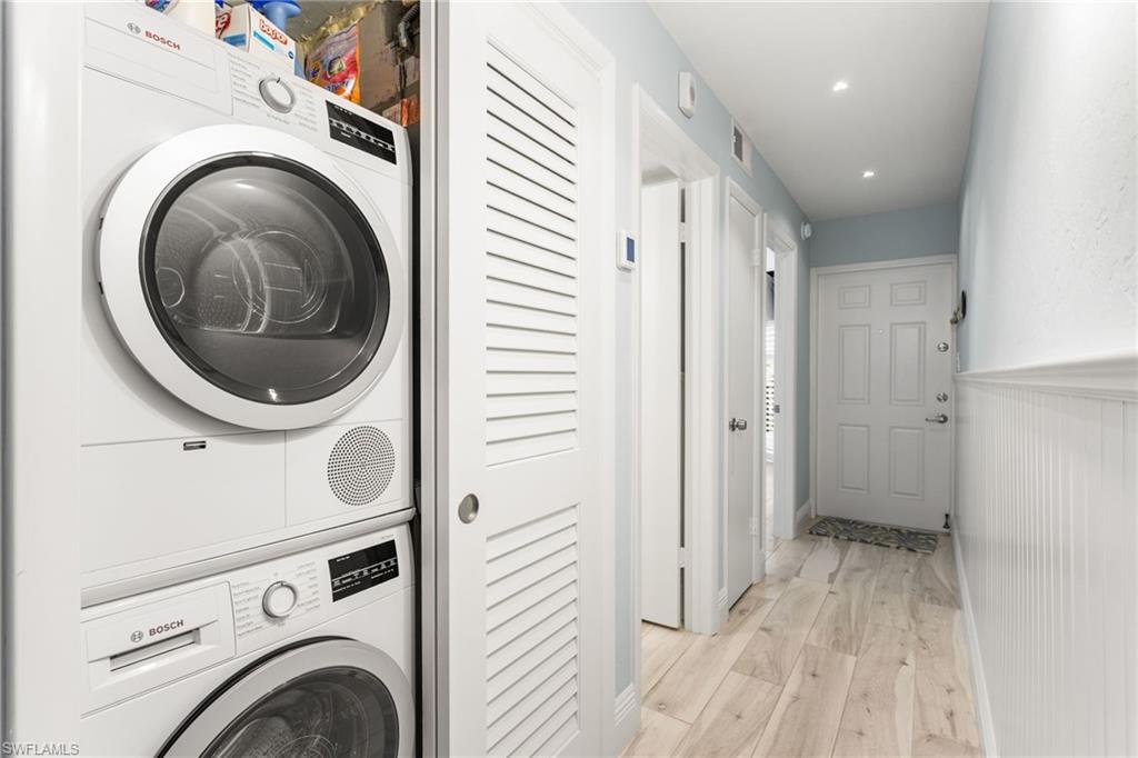 DOLPHIN WAY - Residential