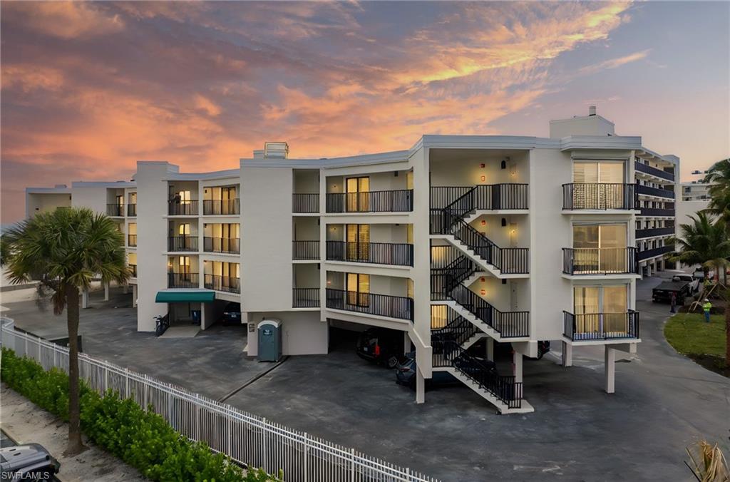 DOLPHIN WAY - Residential