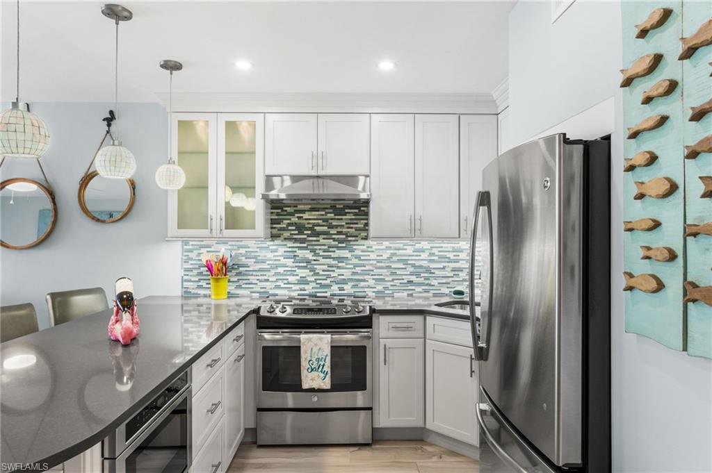 DOLPHIN WAY - Residential