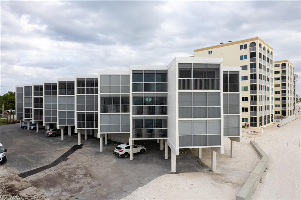 DOLPHIN WAY - Residential