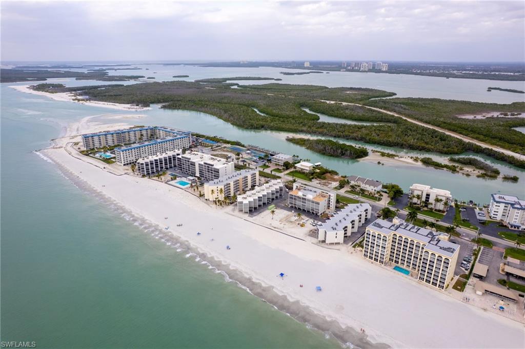 DOLPHIN WAY - Residential