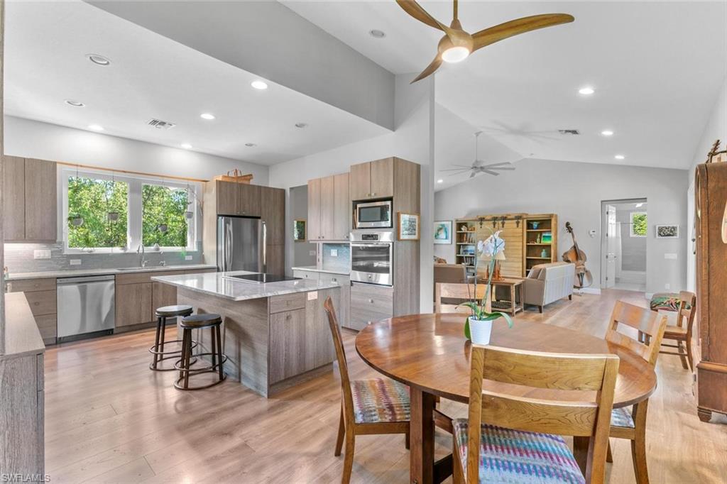 MARCO ISLAND - Residential