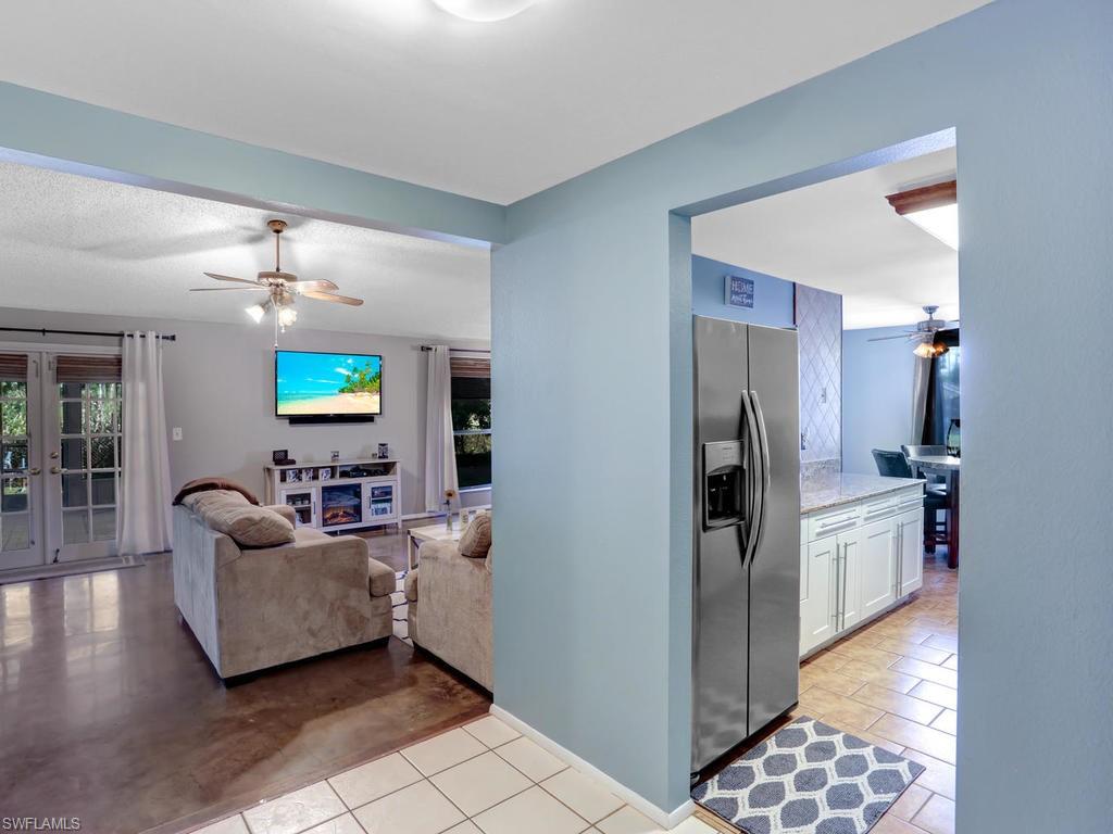 SAN CARLOS PARK - Residential