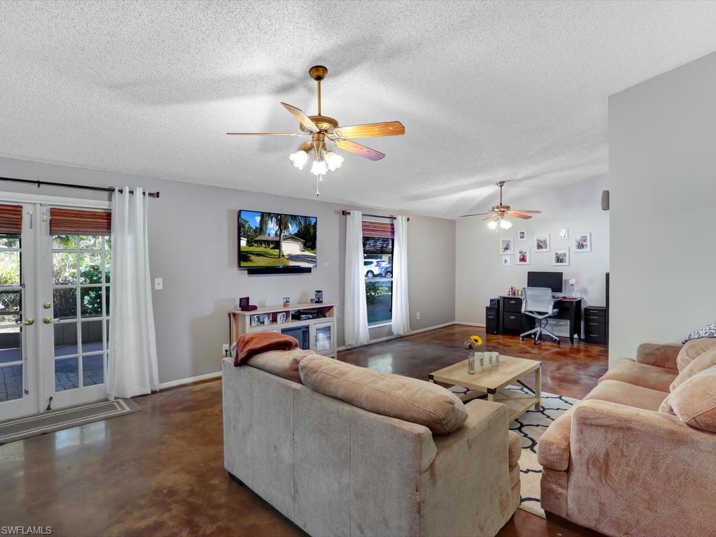 SAN CARLOS PARK - Residential