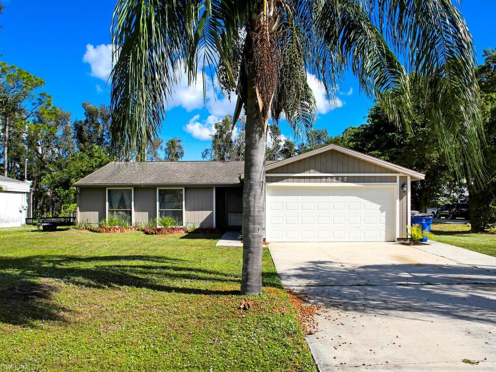 SAN CARLOS PARK - Residential