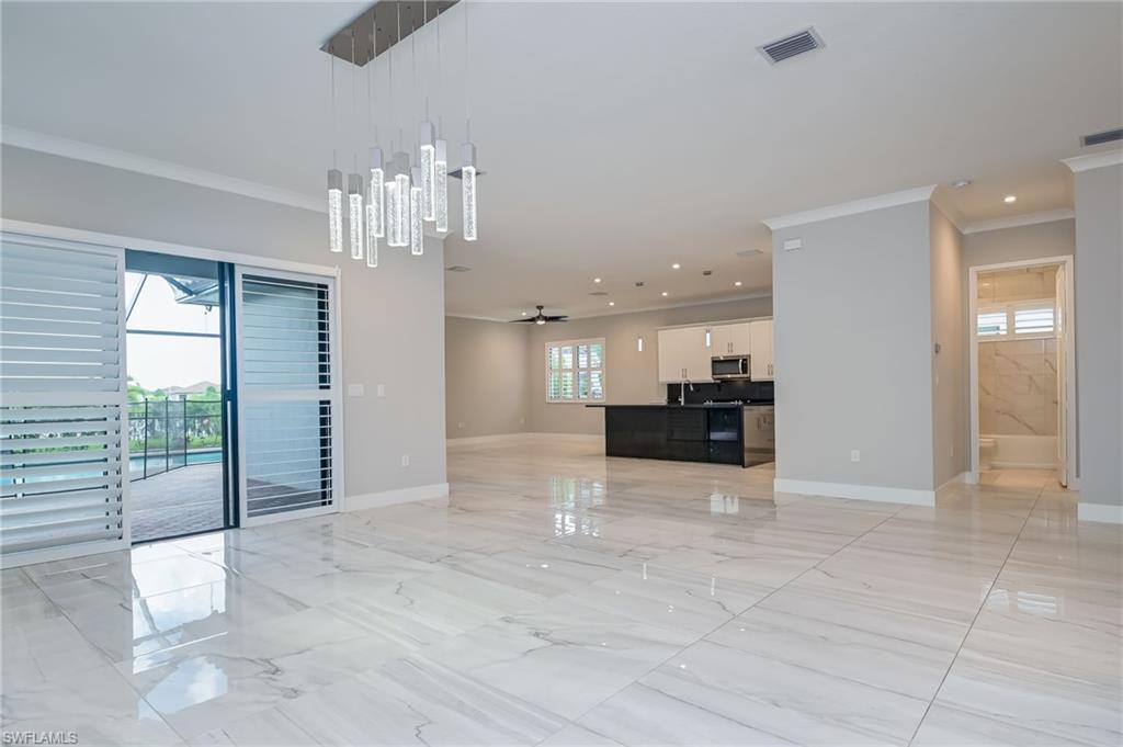 MAPLE RIDGE - Residential