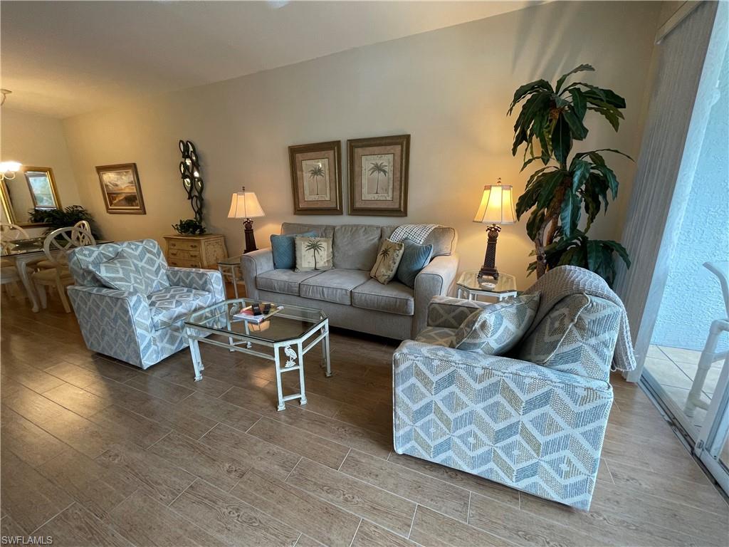 VANDERBILT VILLAS - Residential Lease