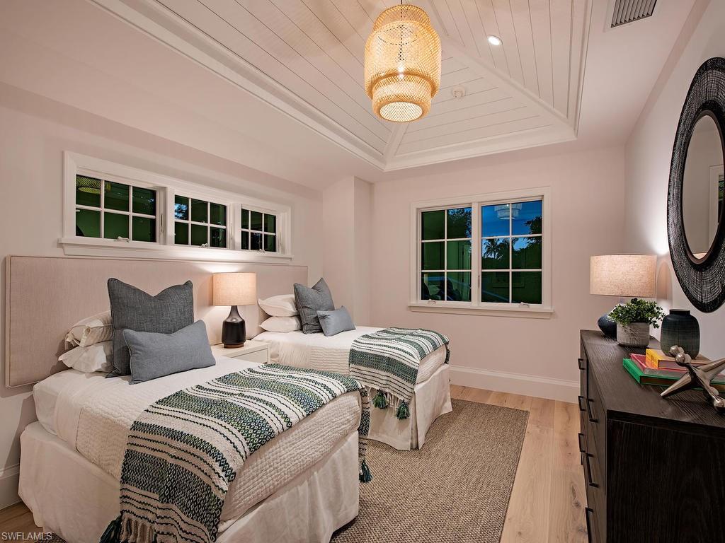 OLDE NAPLES - Residential