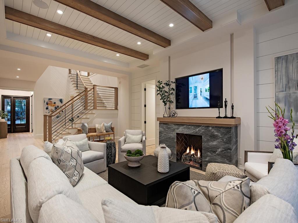 OLDE NAPLES - Residential