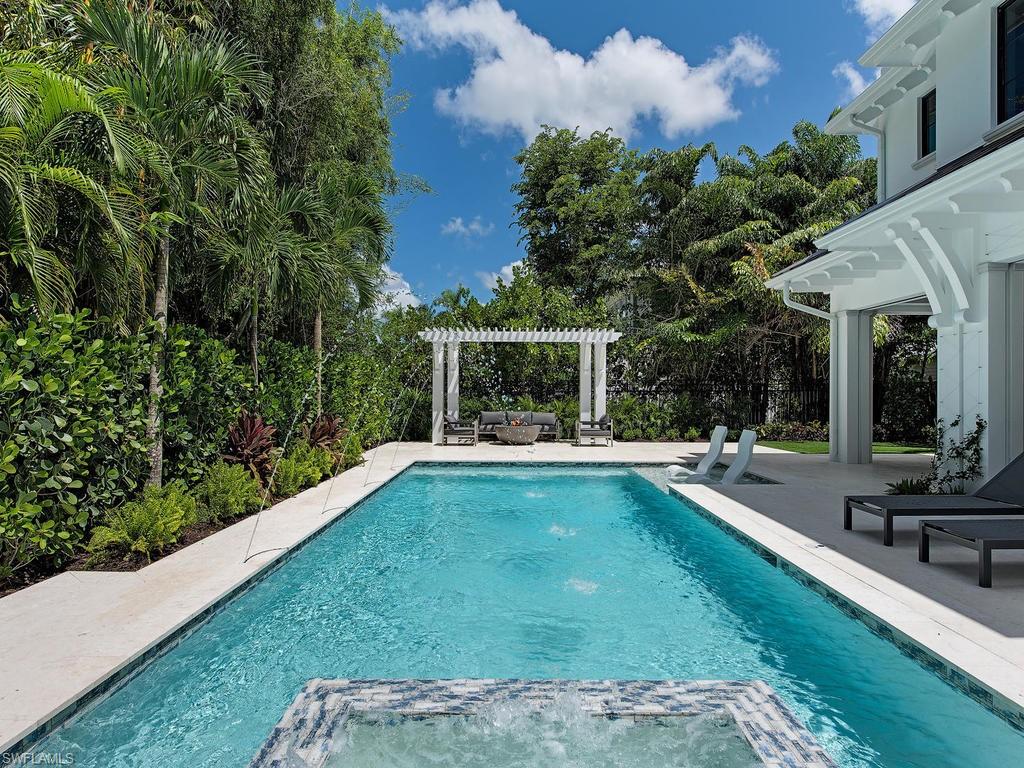 OLDE NAPLES - Residential