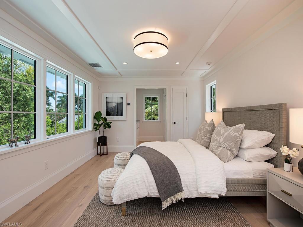 OLDE NAPLES - Residential