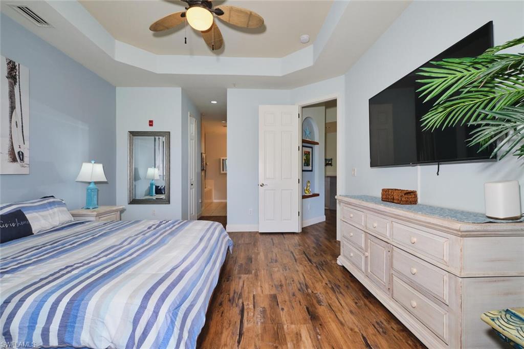 MARINERS COVE - Residential