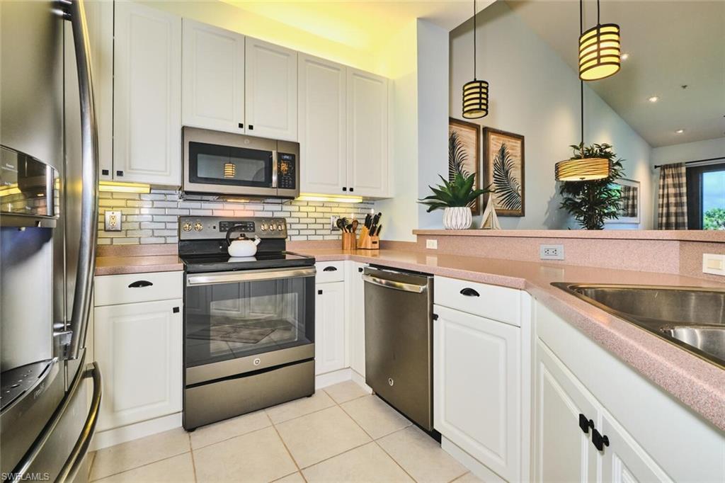 MARINERS COVE - Residential