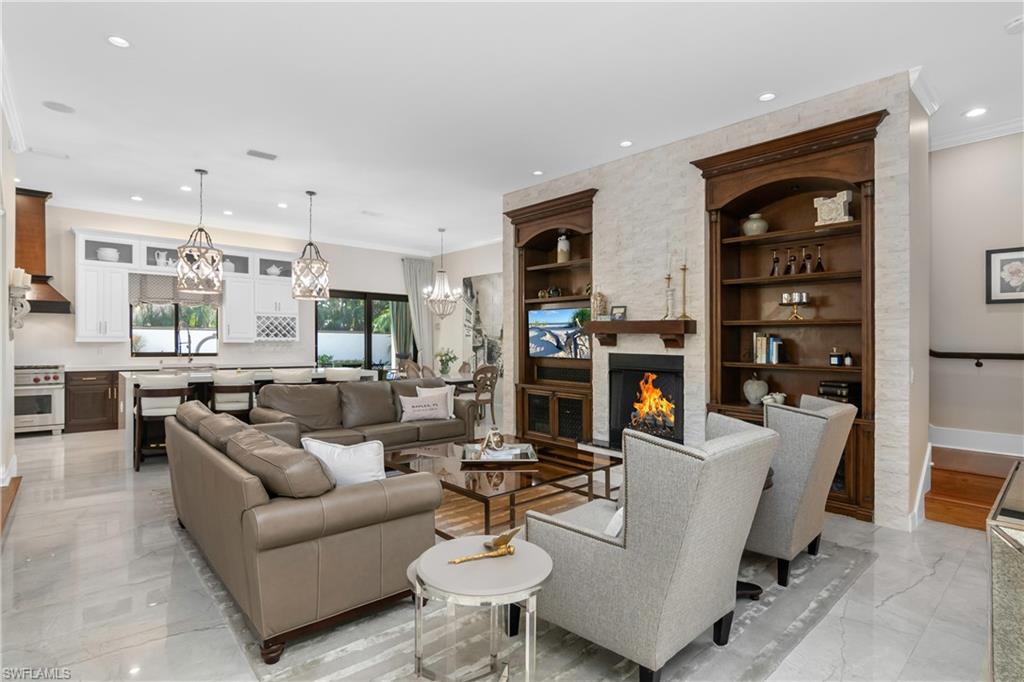 RIDGE LAKE - Residential