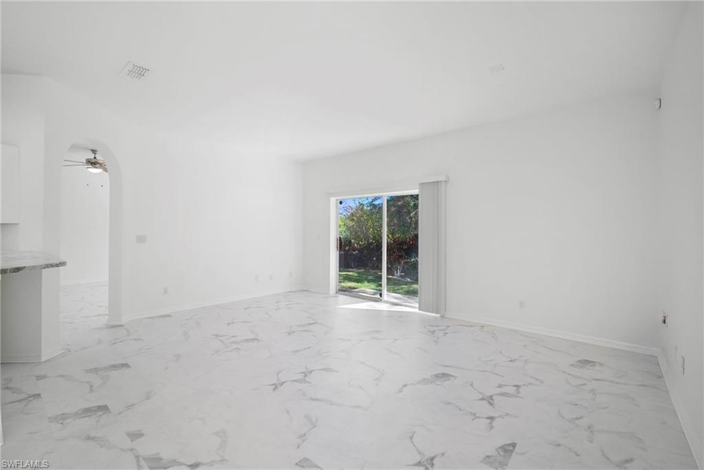 STONEYBROOK - Residential Lease