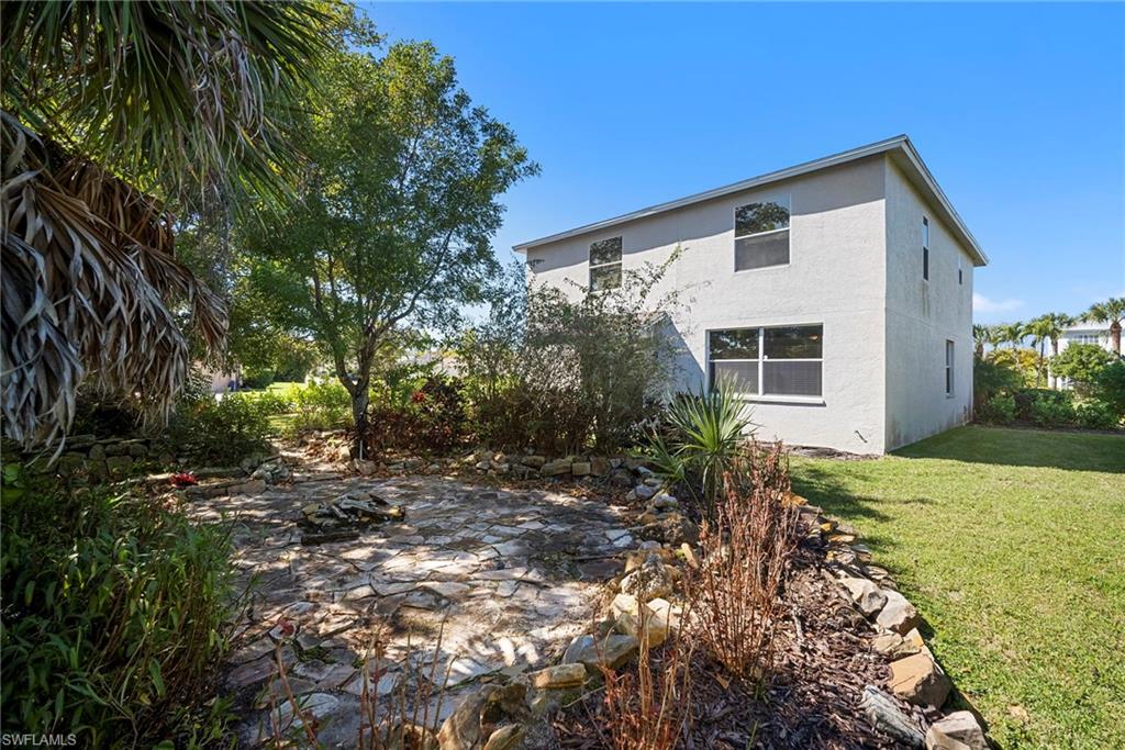 STONEYBROOK - Residential Lease