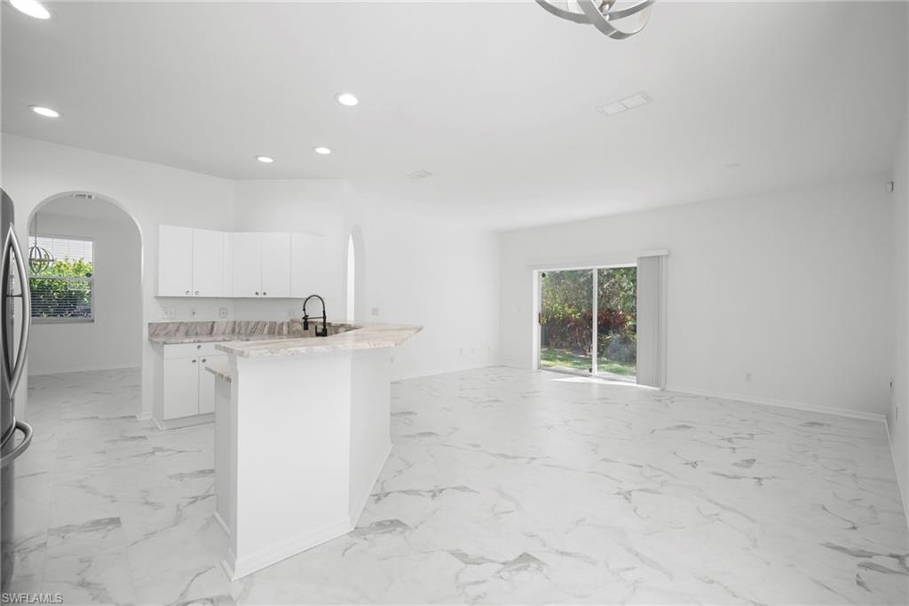 STONEYBROOK - Residential Lease