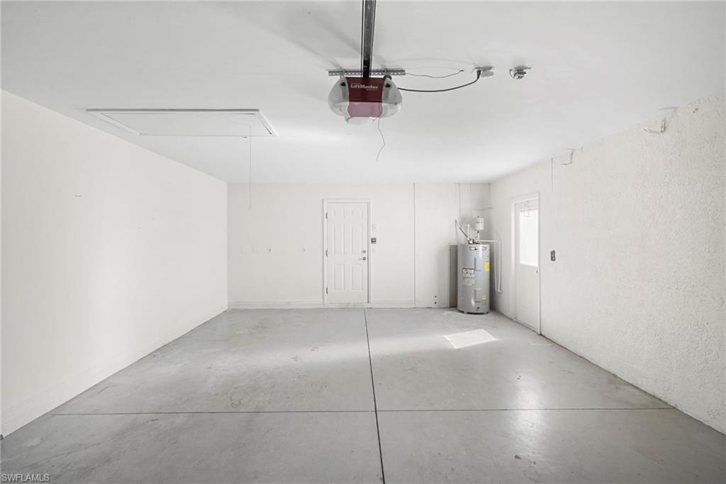 STONEYBROOK - Residential Lease