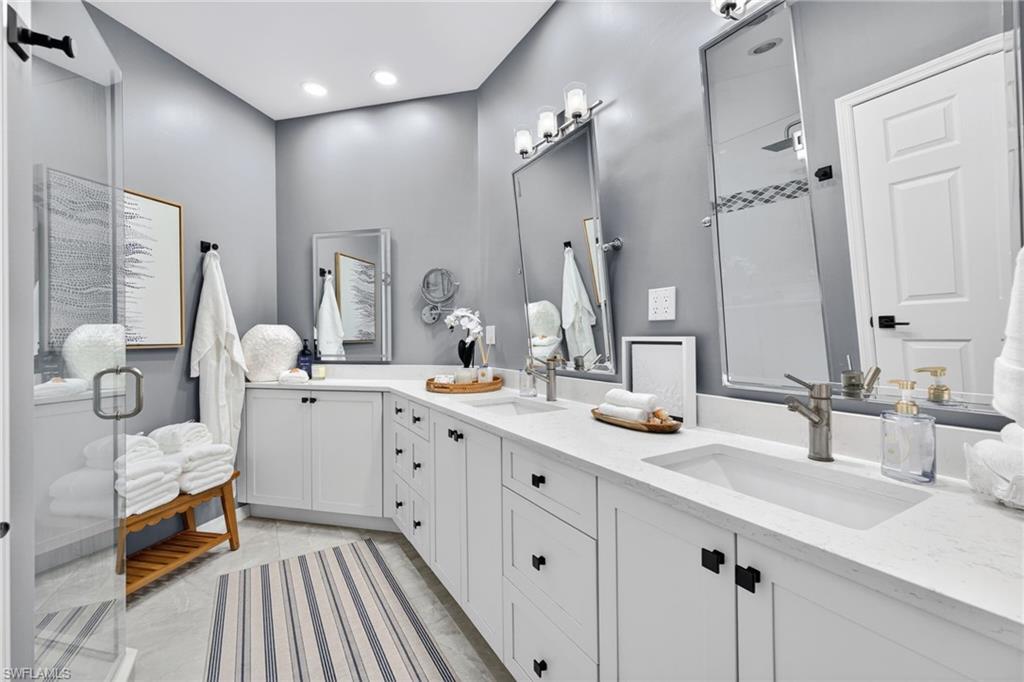 GRANDE CAY - Residential