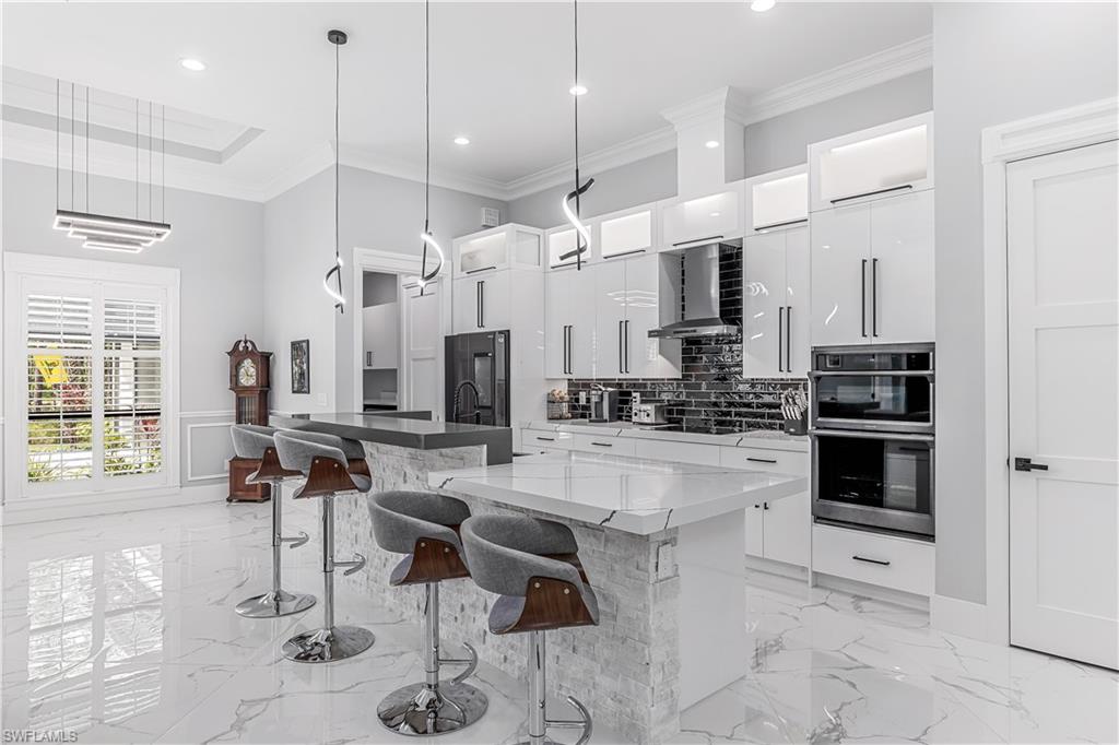 GOLDEN GATE ESTATES - Residential