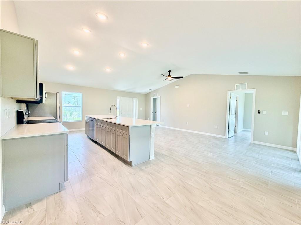 CAPE CORAL - Residential Lease