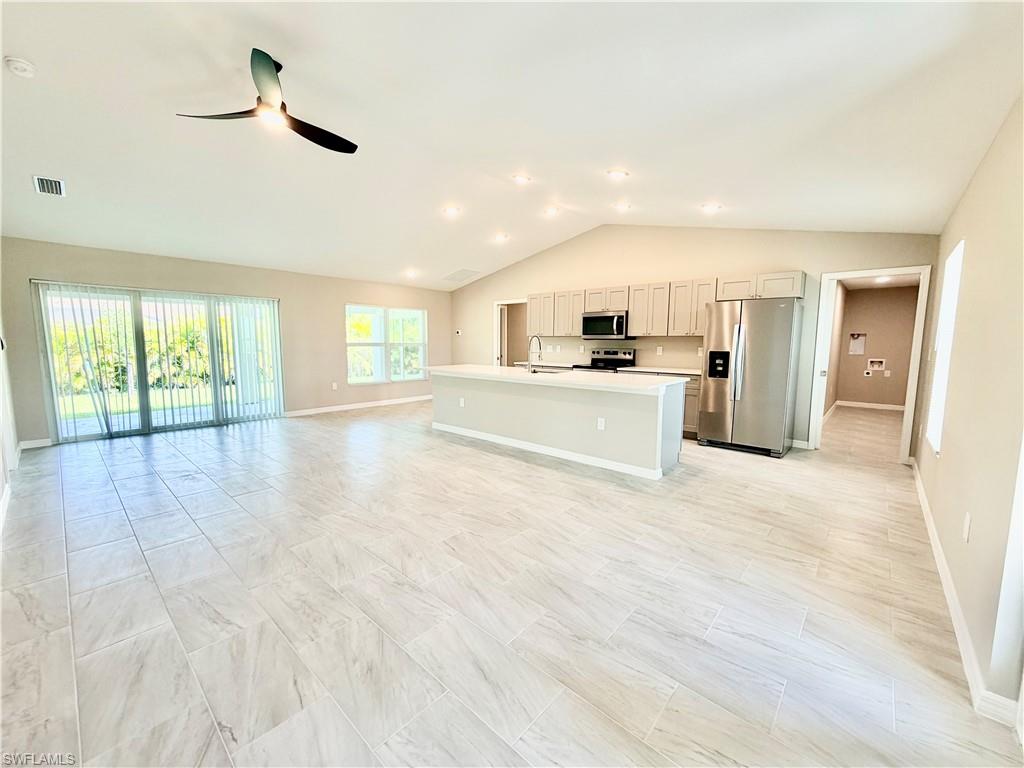 CAPE CORAL - Residential Lease