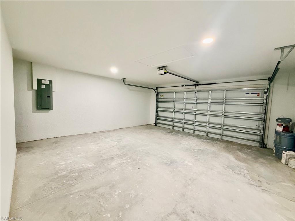 CAPE CORAL - Residential Lease