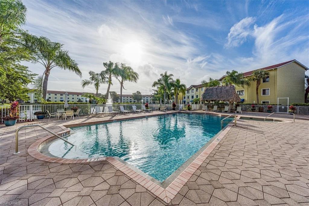 KEY ROYAL CONDOMINIUMS - Residential