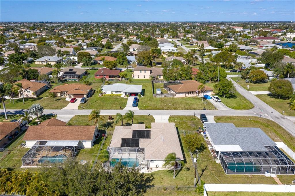 CAPE CORAL - Residential