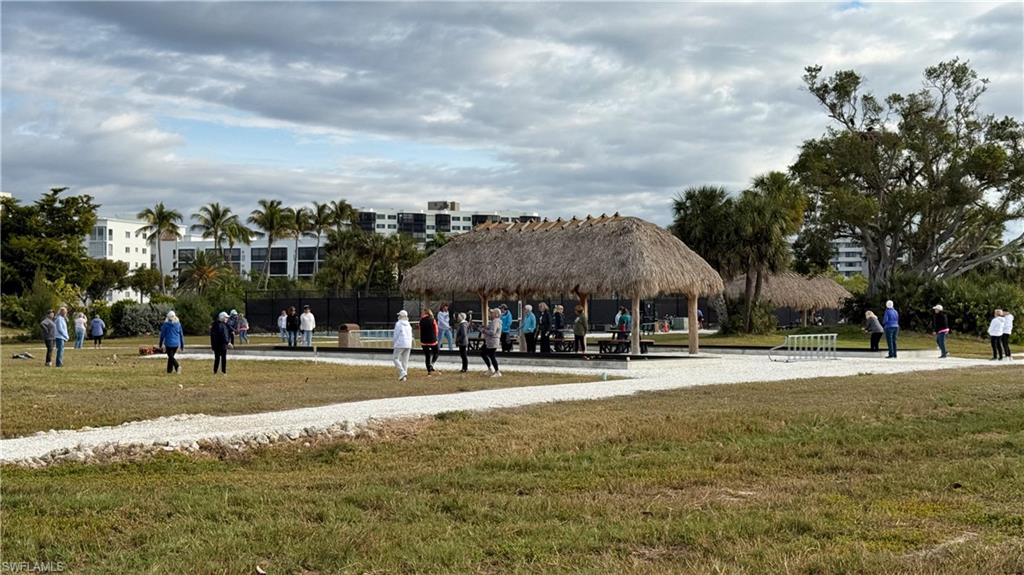 ROYAL PELICAN TOWNHOUSE - Residential