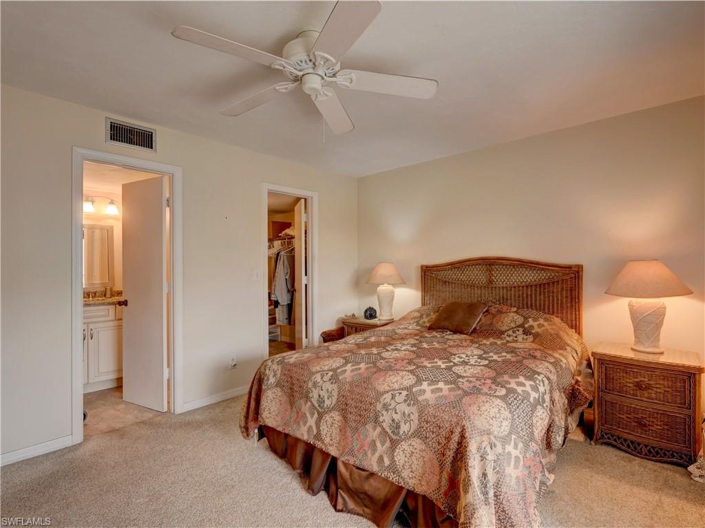 ROYAL PELICAN TOWNHOUSE - Residential