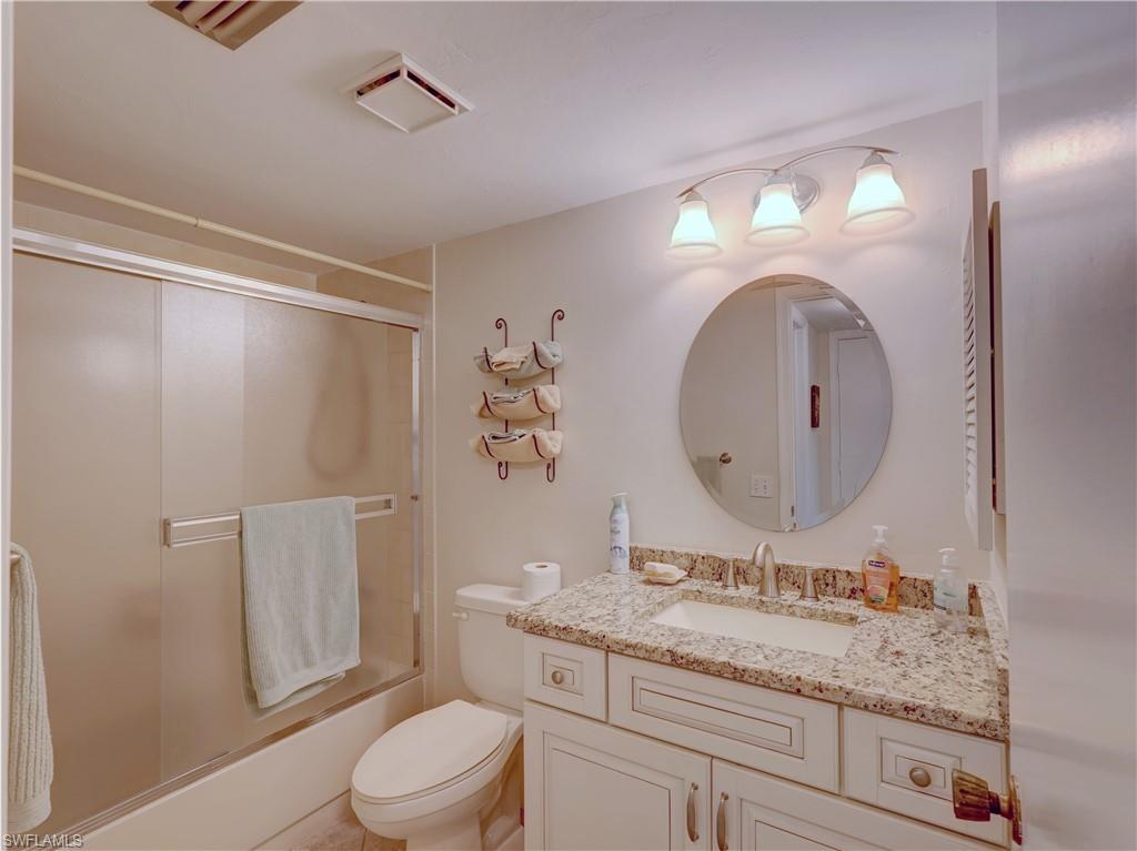 ROYAL PELICAN TOWNHOUSE - Residential