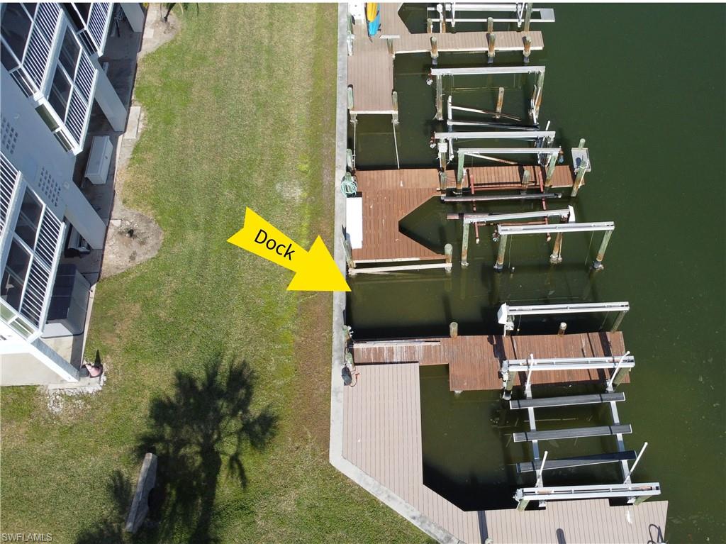 ROYAL PELICAN TOWNHOUSE - Residential