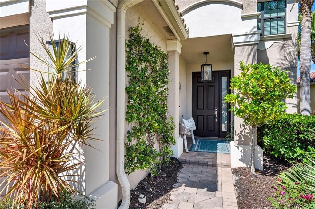 Photo of 13539 Mandarin CIR, NAPLES, FL 34109 (MLS # 226016882)