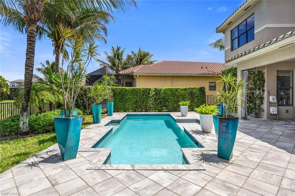 MARBELLA ISLES - Residential