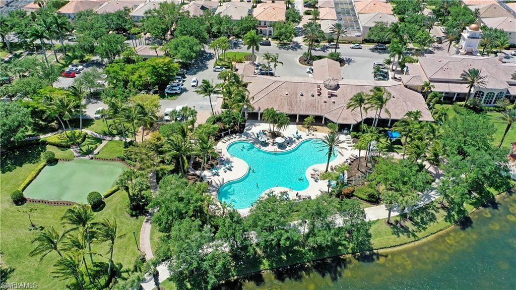 ISLAND WALK - Residential