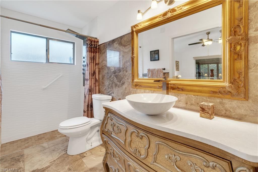 ROYAL WOODS - Residential