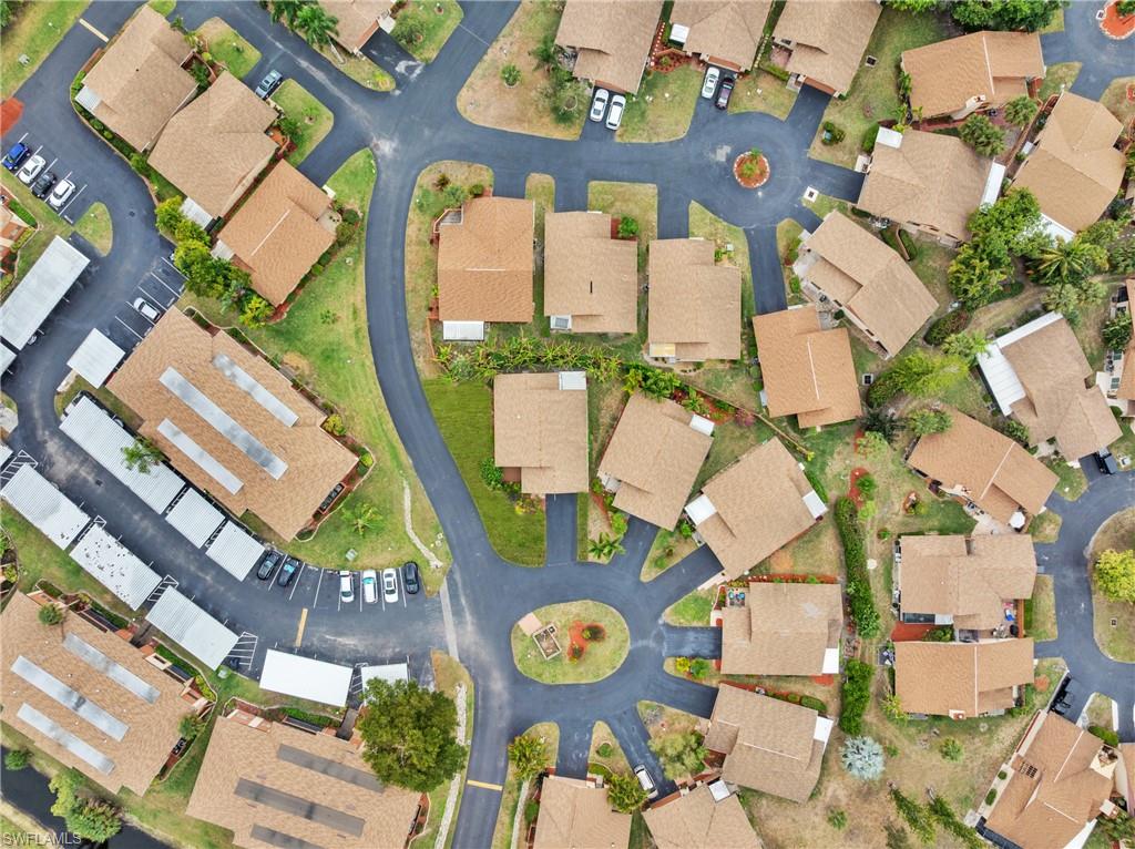 ROYAL WOODS - Residential