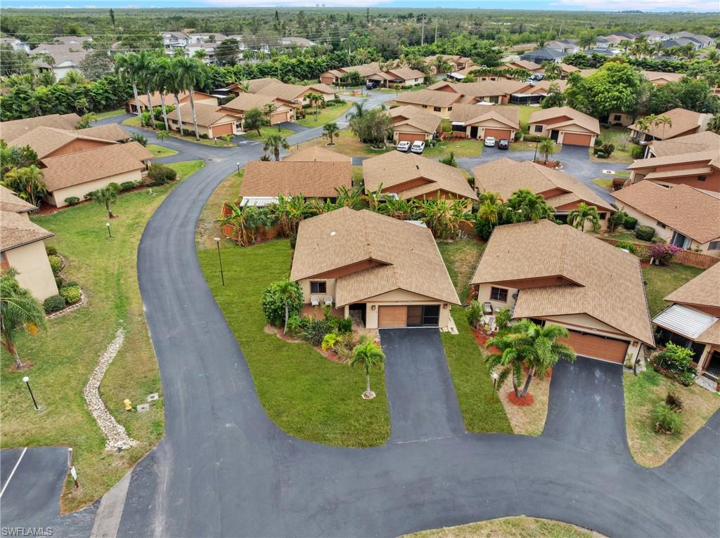 ROYAL WOODS - Residential