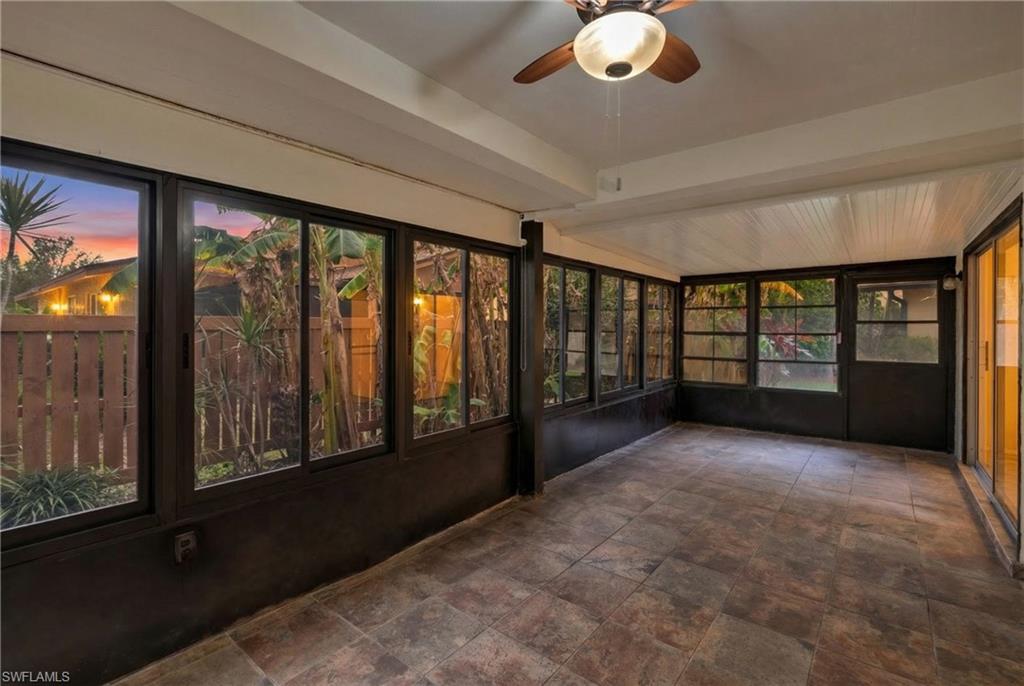 ROYAL WOODS - Residential